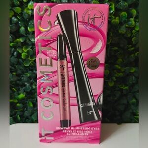 IT Cosmetics Superhero No-Tug Eyeshadow Stick - Vibrant Pink